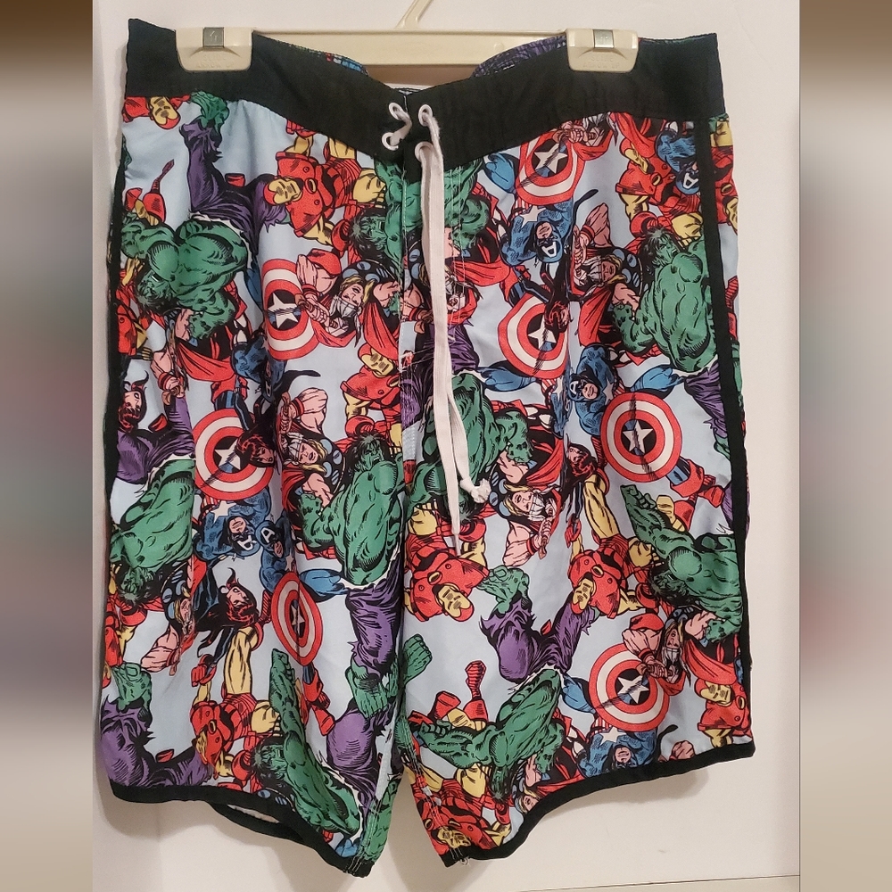 Marvel Avengers All Over Print Board Men's Shorts Size XL